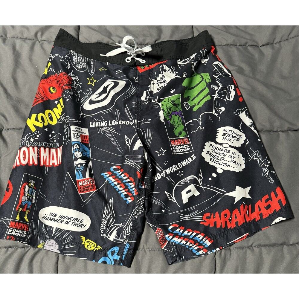 Men's Marvel Board Shorts Large
